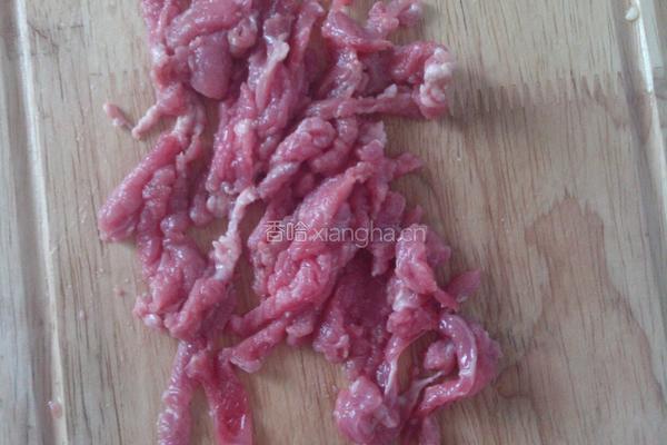 牛肉丝的做法图解1