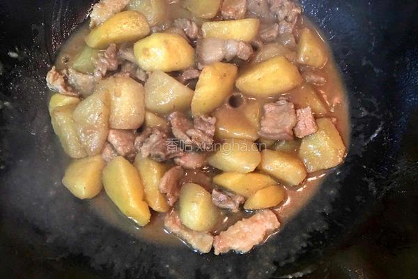 土豆块烧肉的做法图解7