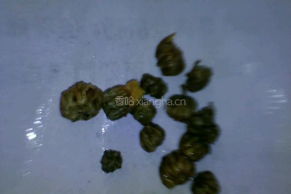 菊花茶的做法图解1