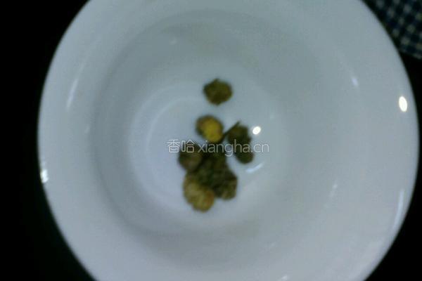 菊花茶的做法图解2