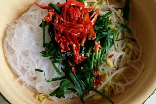 黄豆芽拌粉丝的做法图解5