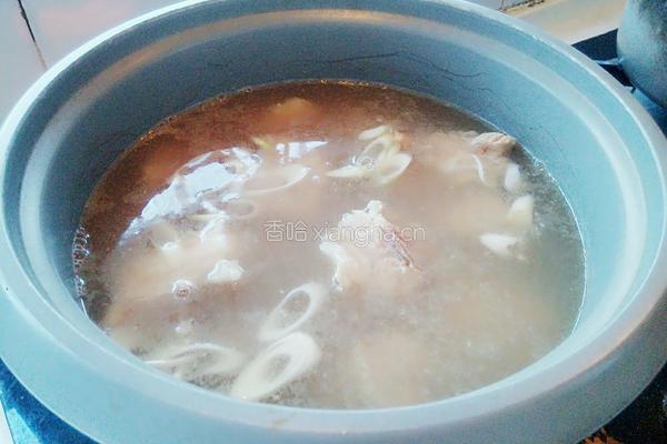 番茄炖排骨汤的做法图解4