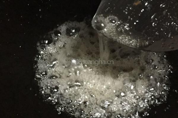 翻沙芋头的做法图解5