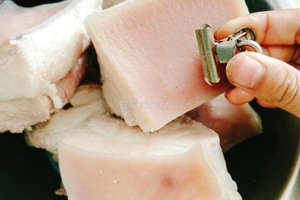 土豆扣肉的做法图解5