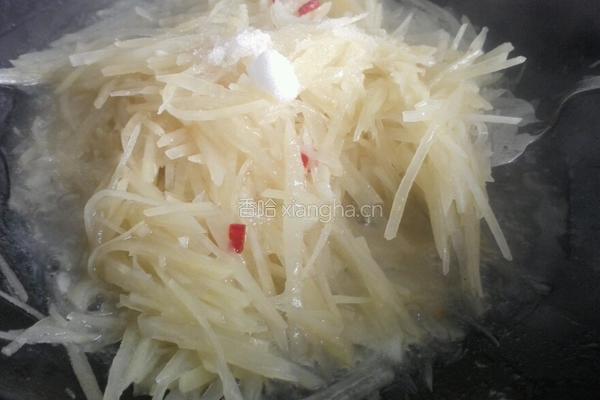 土豆丝炒鸡蛋的做法图解7