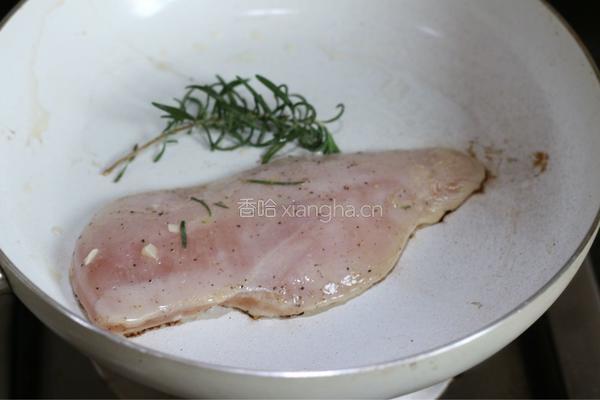 香煎迷迭香鸡胸肉的做法图解6