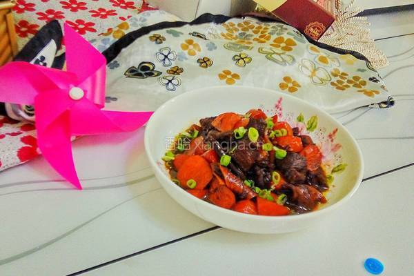 胡萝卜炖牛腩的做法图解14