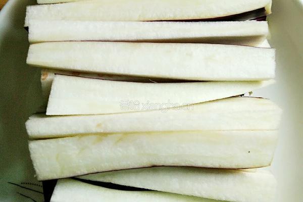 洋葱烧茄子的做法图解2
