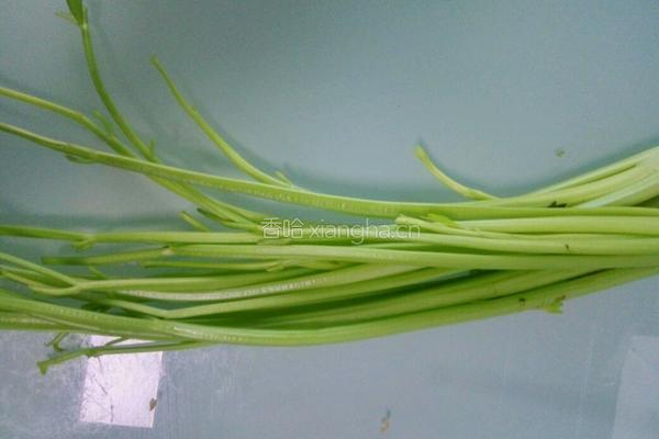 芹菜炒大虾的做法图解3