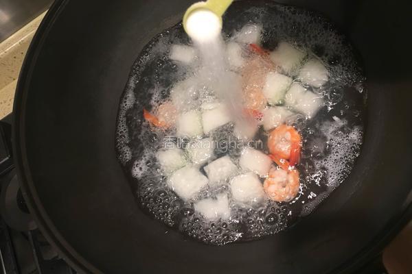 虾仁冬瓜汤的做法图解5
