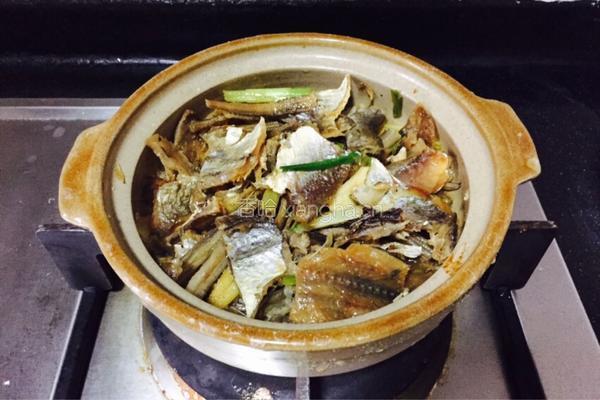 沙锅鱼干的做法图解4