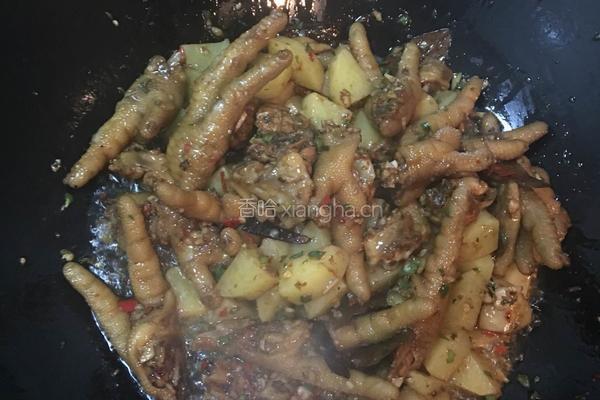 剁椒土豆鸡爪的做法图解6