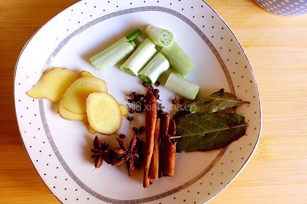 牛肉土豆片的做法图解2