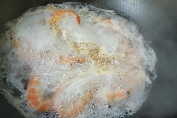 萝卜丝虾汤的做法图解7