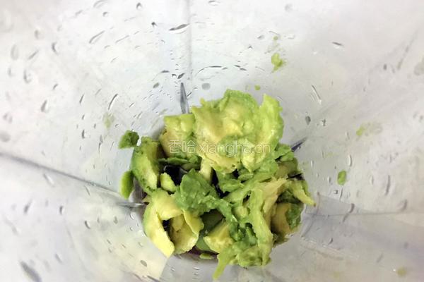 牛油果奶昔的做法图解4