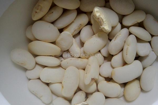 冰红茶芸豆的做法图解1
