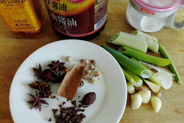 家常炖小笨鸡的做法图解1