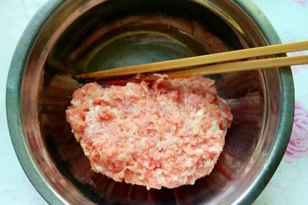 肉末蛋卷的做法图解1