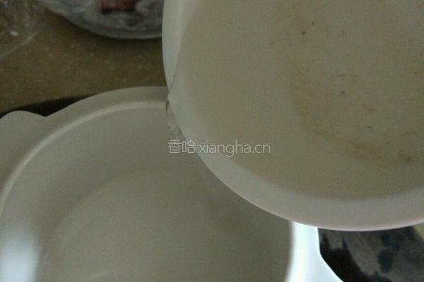 牛奶燕窝的做法图解3