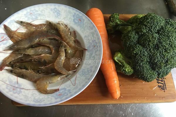 西兰花蒸虾仁的做法图解1