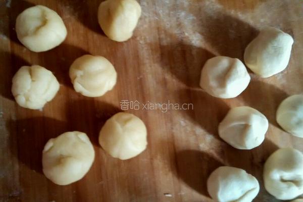 豆沙月饼的做法图解2