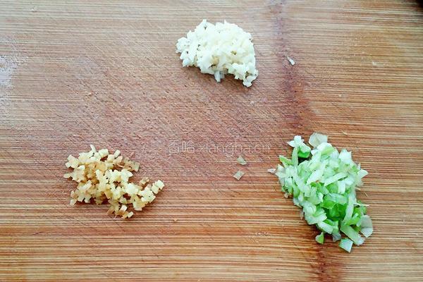 豌豆玉米炒嫩牛肉的做法图解3