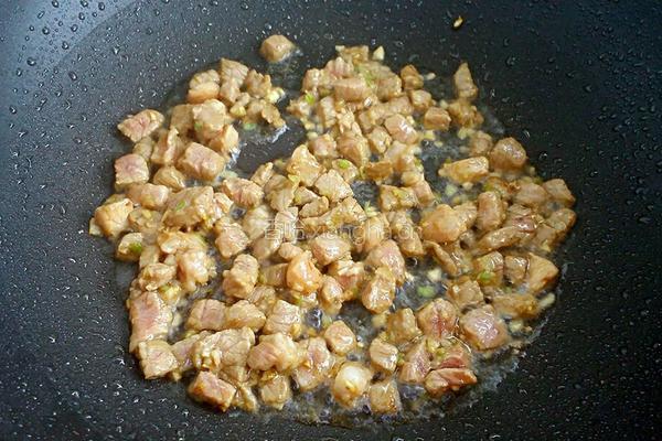 豌豆玉米炒嫩牛肉的做法图解6