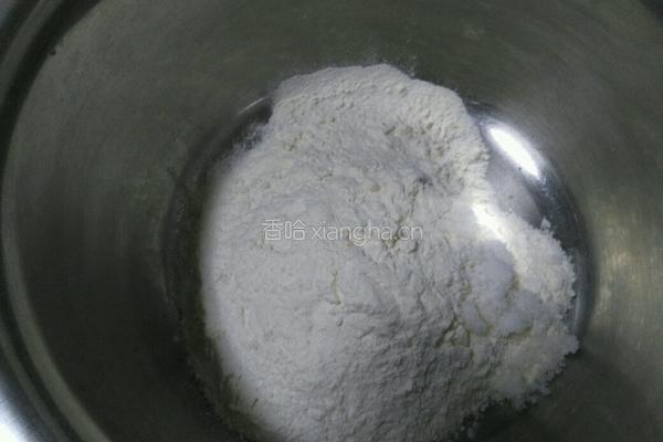 自制培根披萨的做法图解1