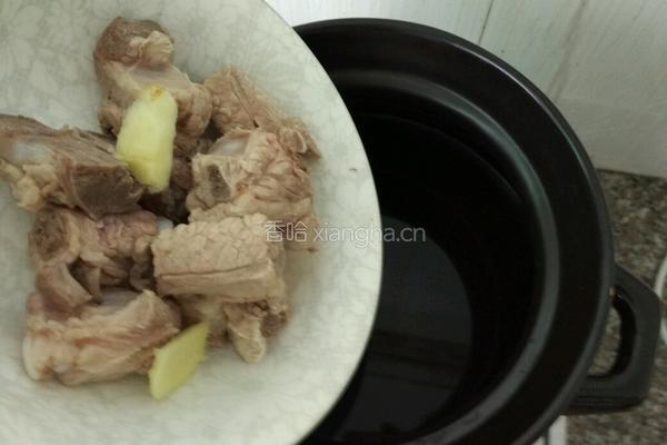 排骨绿豆冬瓜汤的做法图解3