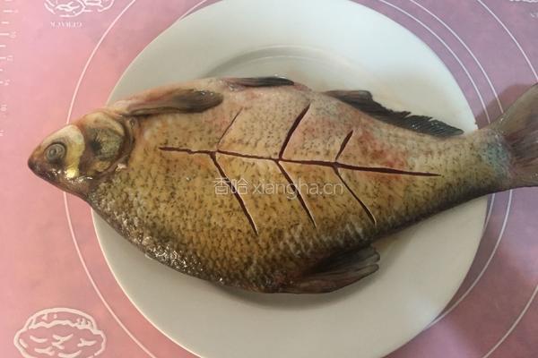 私房蒸武昌鱼的做法图解2