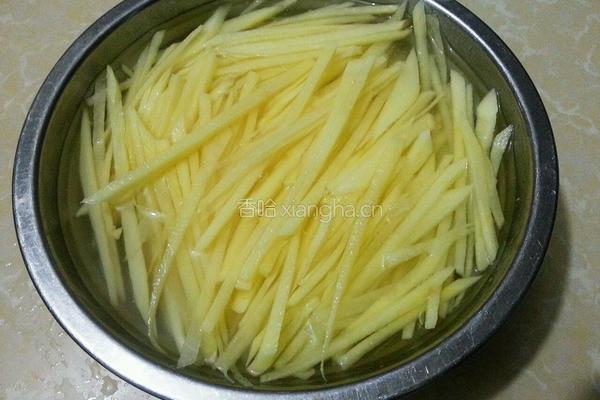青椒肉丝土豆丝的做法图解3
