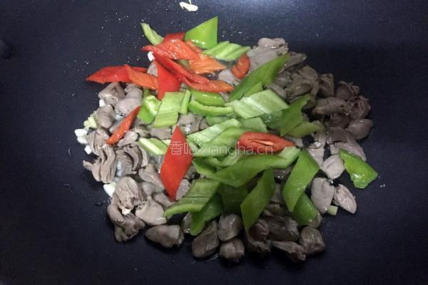辣椒炒鸡心的做法图解8
