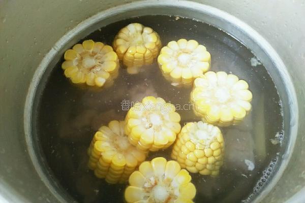 山药排骨玉米汤的做法图解6