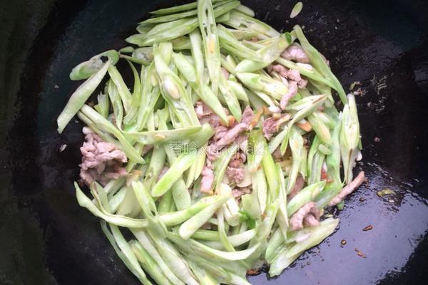 肉丝西红柿汤面的做法图解3