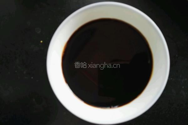 鹌鹑蛋烧鱼的做法图解4