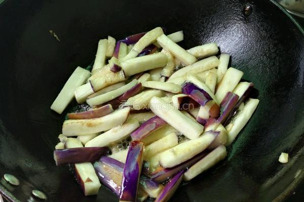 家常蒜茄子的做法图解3