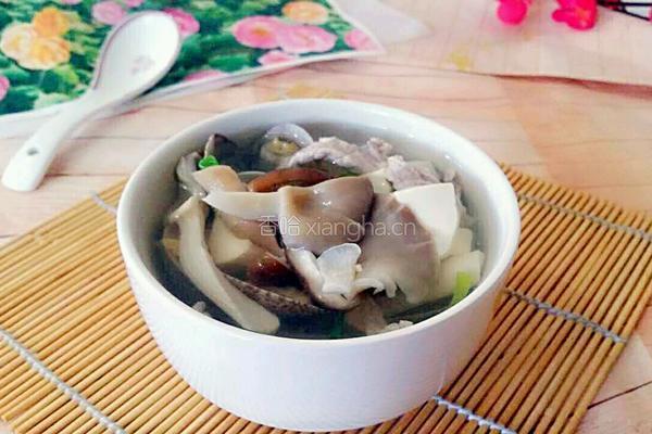 猪肚菇三鲜汤的做法图解7