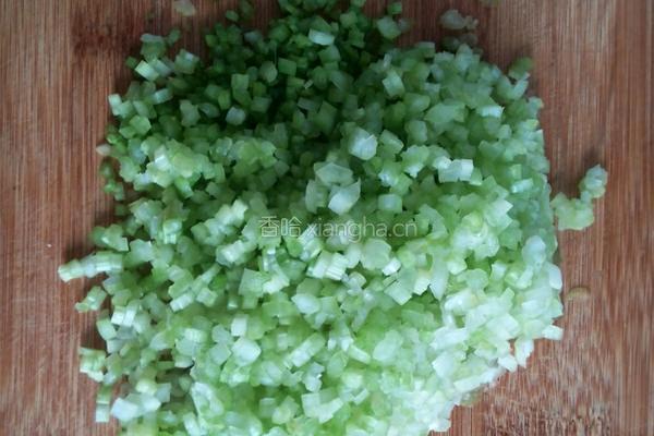 芹菜猪肉饺子的做法图解4