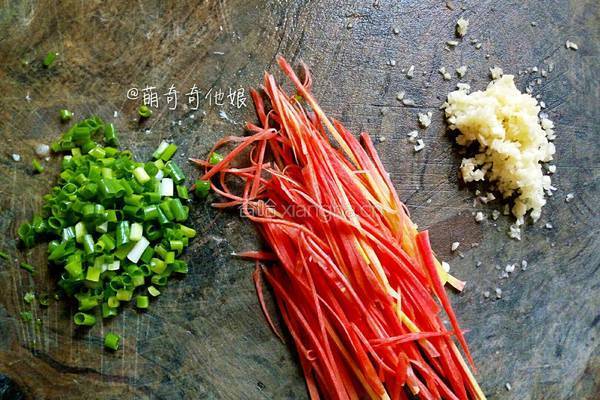 黄豆芽拌粉丝的做法图解3