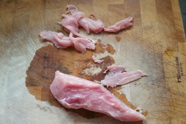 金针菇炒肉片的做法图解3