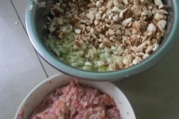 香菇葱肉饼的做法图解3