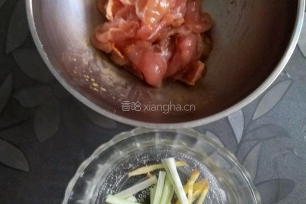 莲花白炒肉的做法图解3