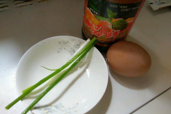 微波炉酱油鸡蛋的做法图解1