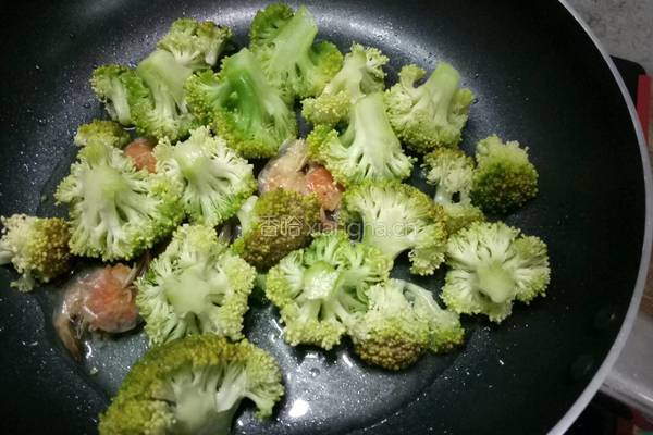 炒花椰菜的做法图解6