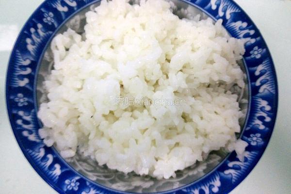 海鲜泡饭的做法图解1