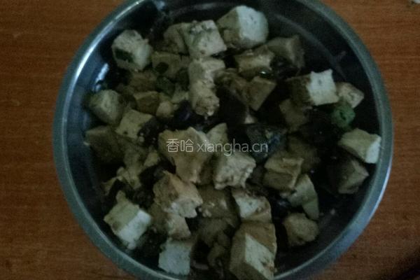 简易皮蛋豆腐的做法图解4