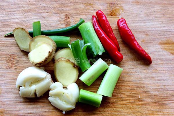 明太鱼炖豆腐的做法图解3