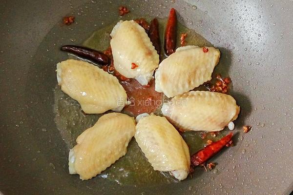红烧鸡翅土豆的做法图解5