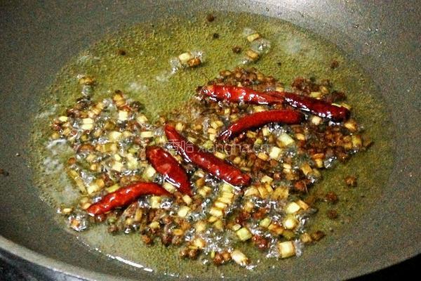 芹菜虾仁饺子的做法图解12