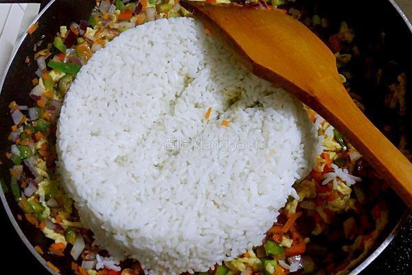 香辣肉丝炒饭的做法图解7